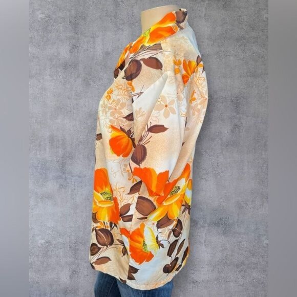 Diane's Honolulu Floral Hawaiian Shirt (S) - Picture 3 of 7